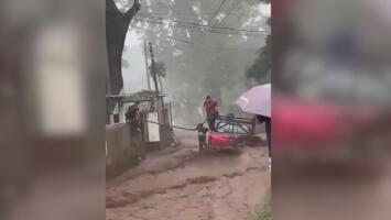 "Tememos por nuestras vidas": miles de nicaragüenses se refugian en albergues tras el paso de Iota